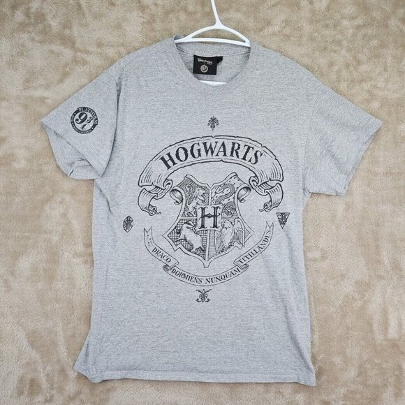 Harry Potter Tops - Harry Potter London Platform 9 3/4 Hogwarts Womens Top Size M Gray Short Sleeve